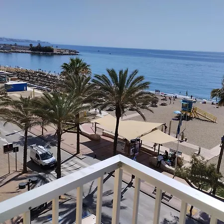 Spacious With Sea And Mountain Views In 95m² Lägenhet Fuengirola