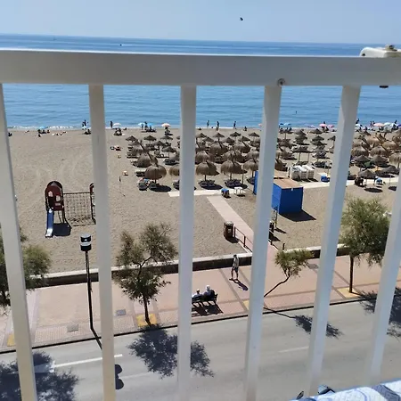 Lägenhet Spacious With Sea And Mountain Views In 95m² Fuengirola