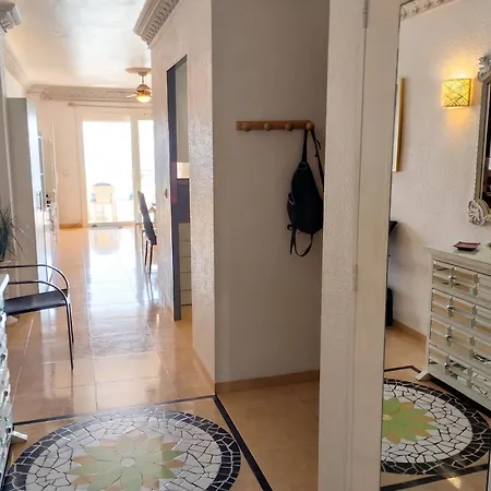 Spacious In - Sea View - 95 M² Apartamento Fuengirola