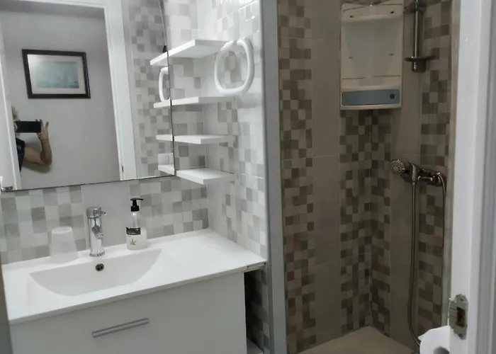 Spacious In - Sea View - 95 M² Daire *