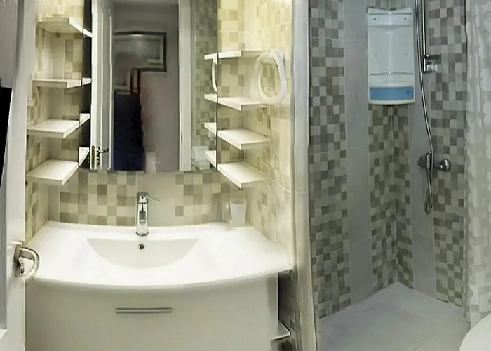 Spacious In - Sea View - 95 M² Daire Fuengirola