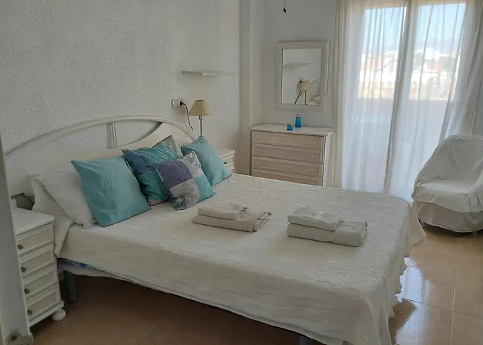 Spacious In - Sea View - 95 M² Daire Fuengirola